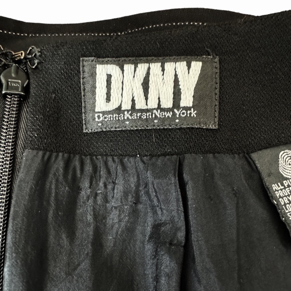 DKNY Black Crepe  Wool Skirt Size 8 - Picture 12 of 12